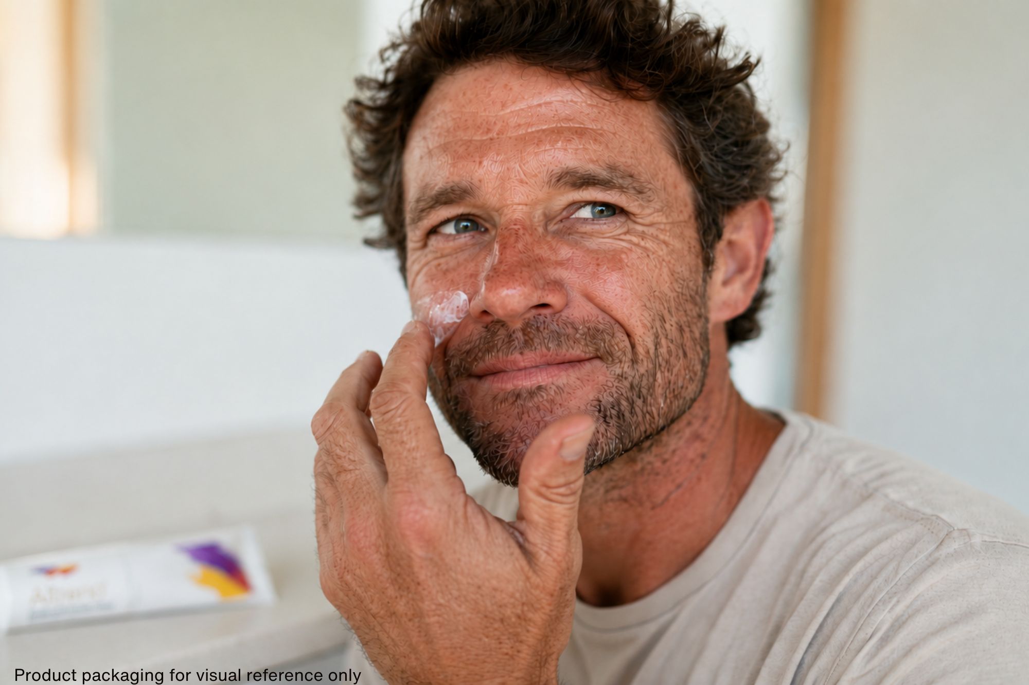 altreno for people who want an effective, prescription-strength acne treatment man putting altreno on his face